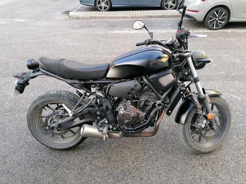Yamaha XSR 700 Preta