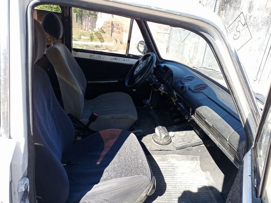Ваз 2106 на ходу заводится ёдет бодро