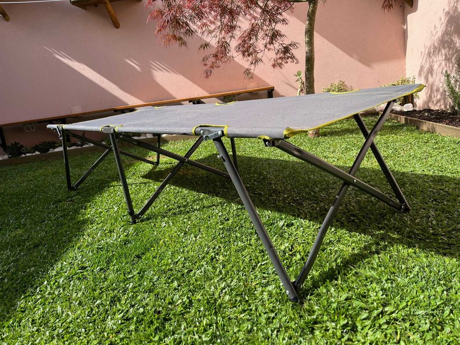 2 Camas de Campismo - NOVAS - Quechua - L100 Camp Bed