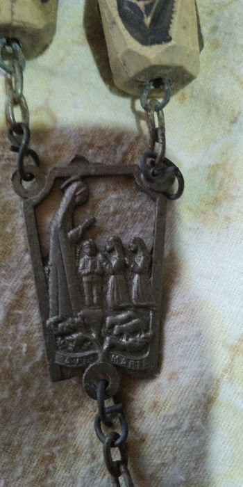 Crucifixo em madeira