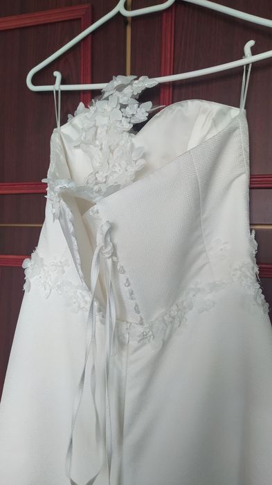 Suknia ślubna klasyczna