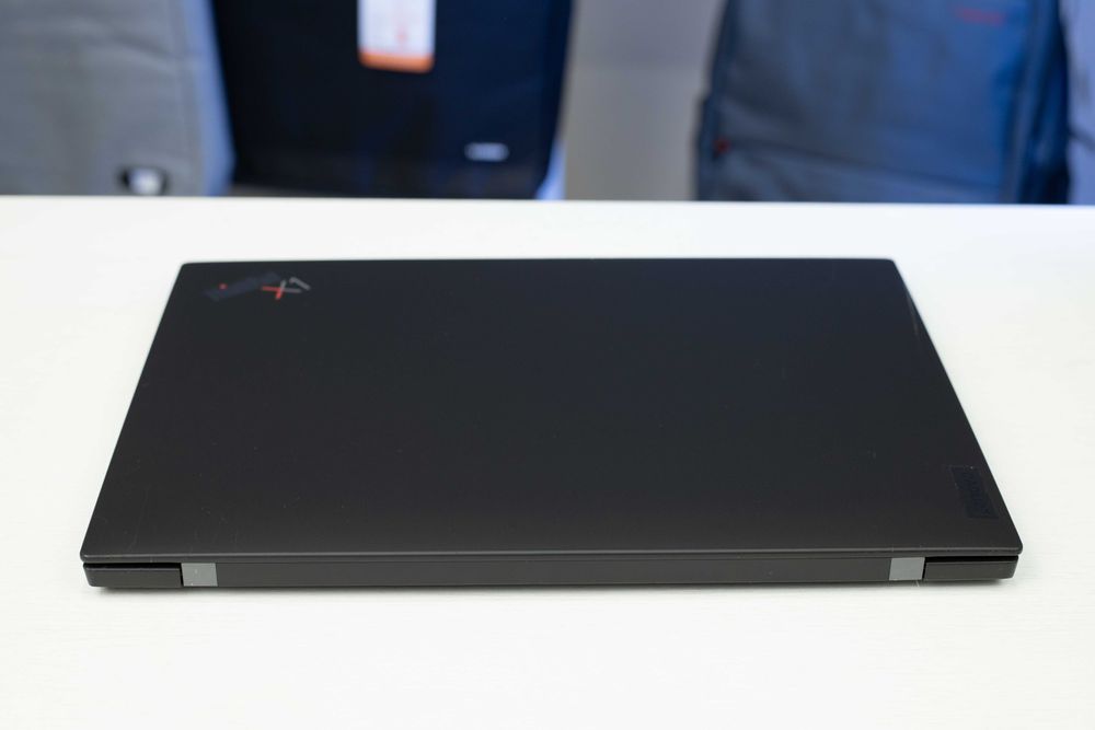 Lenovo ThinkPad X1 Carbon 9 i7-1185G7 16RAM 256SSD FHD IPS 14"