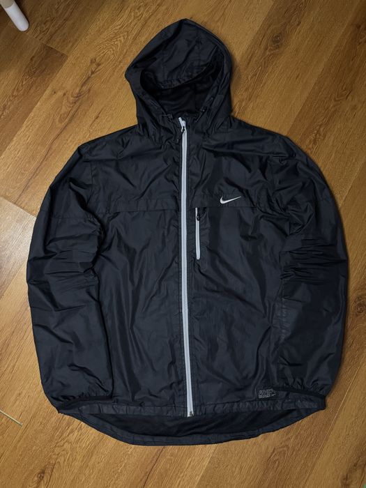Куртка вітровка nike