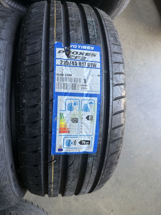 Pneus Novos 225/45/17 Toyo super preco
