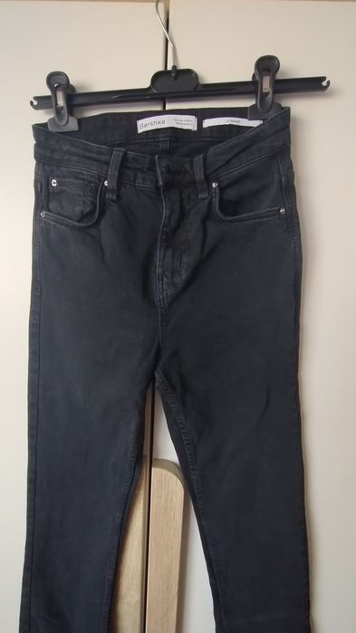 Spodnie jeansowe dziewczęce rozm. 32