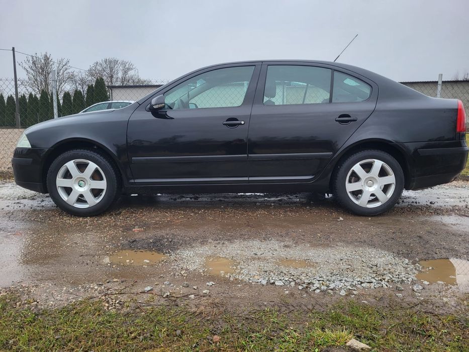 Skoda - Octavia 1.6 cm benzyna , klima ,super stan , okazja !