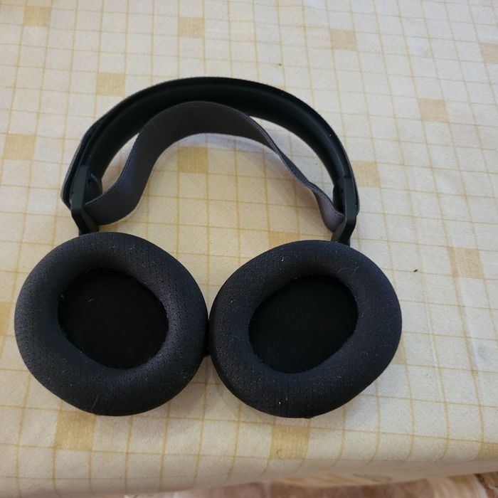 Vendo fones Arctis 7+