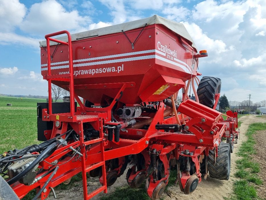Siewnik Czajkowski Stk 300 Plus