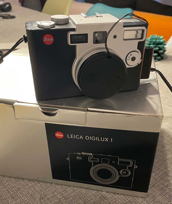 Leica Digilux 1 em caixa original