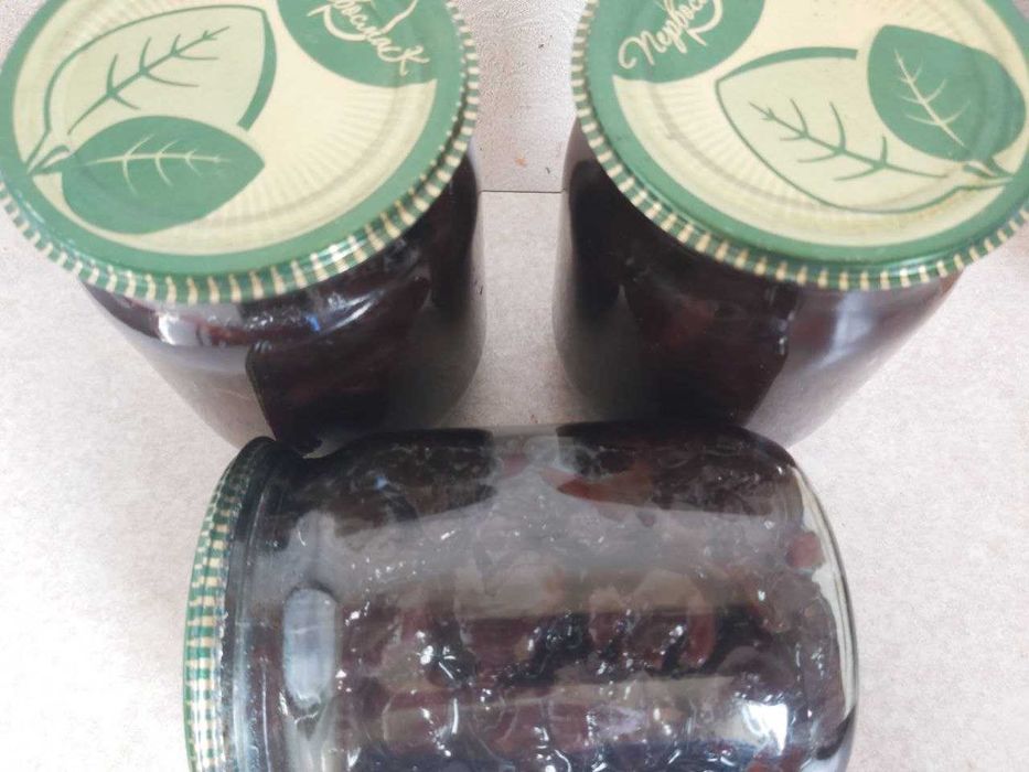 Варенье из черешни с лепестками чайной розы 2025г вишневое, клубничное