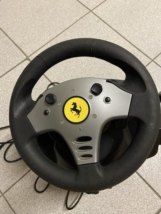 Volante Guillemot Force Feedback Racing Wheel USB