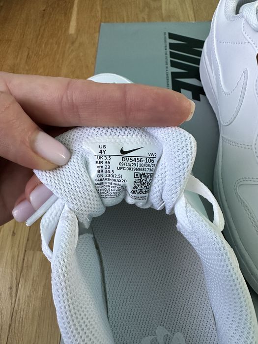 Кросівки NIKE оригінальні