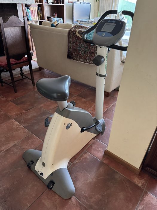 Bicicleta de ginásio