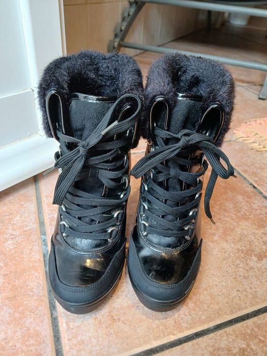 Botins pretos Guess