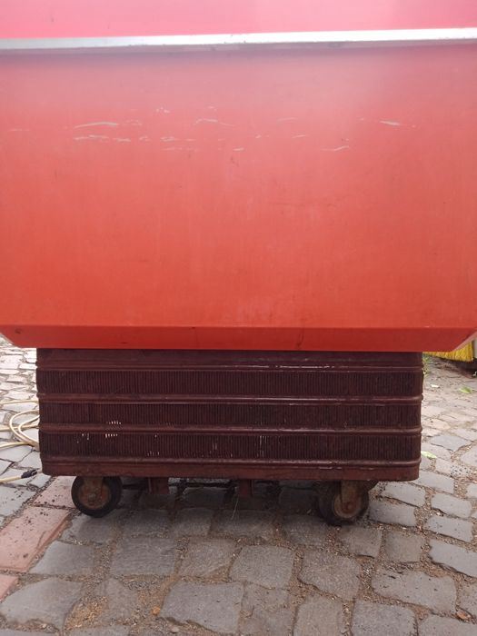 Морозильна камера для м'якого морозива