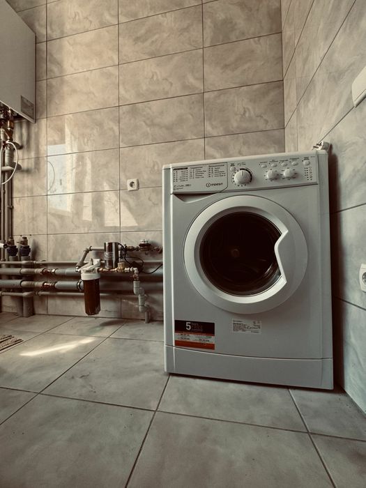 Продам танхаус з ремонтом без комісії.