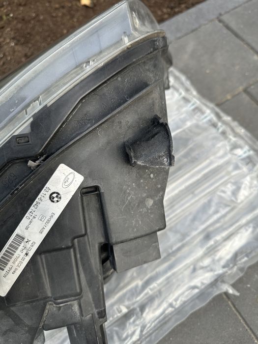 Reflektory BMW E90 E91 L+P ORYGINAŁ ZKW komplet przód