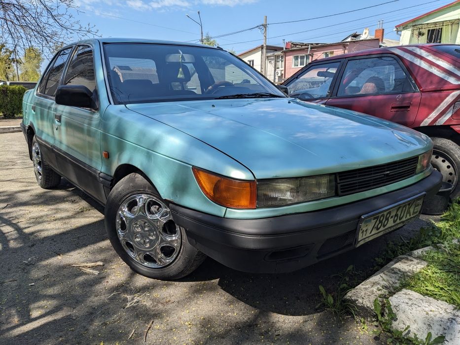 Продам авто Митсубиси Лансер.