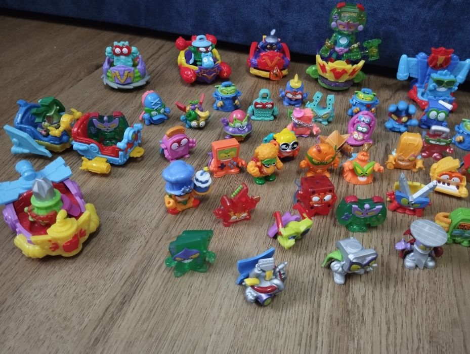 Zingsy postacie plus pojazdy