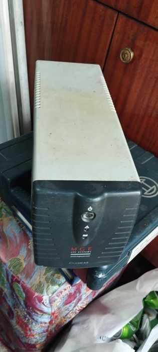 Безперебійник на 12 Вольт 600ВА UPS MGE NOVA 600AVR