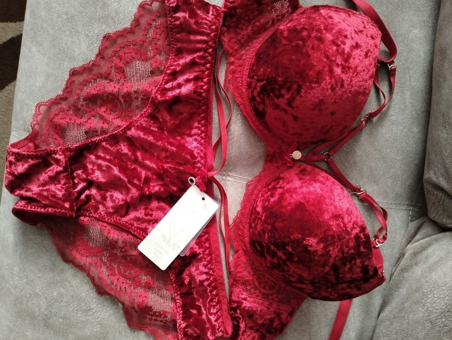 Продам комплект велюровий