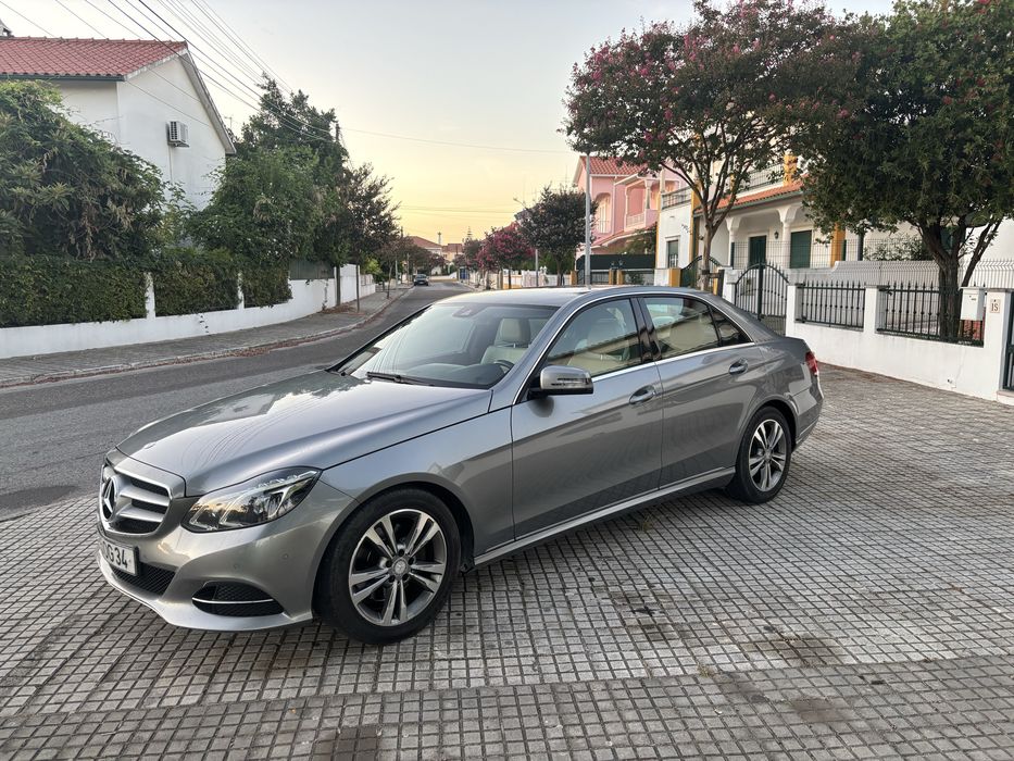 Vendo Mercedes E300 Bluetec Hybrid 7G tronic de 2015 com 180 mil quilometros — photo 2
