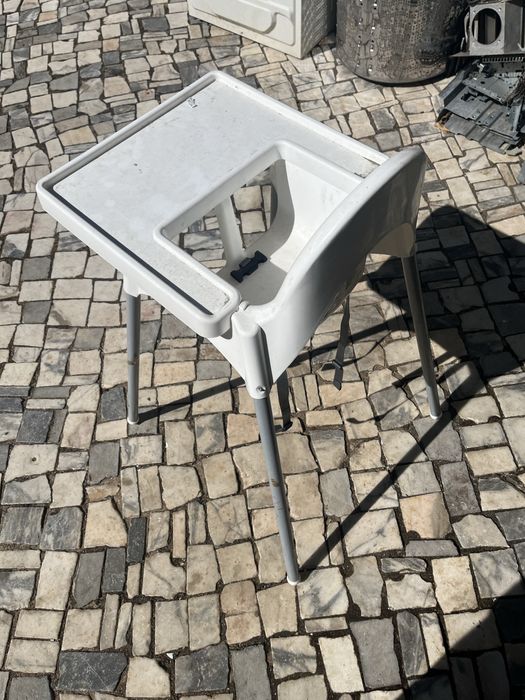 4 Cadeiras altas para bebé com pés (preço por cada)