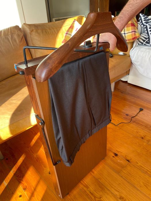 Prensa elétrica de madeira vertical para engomar calças