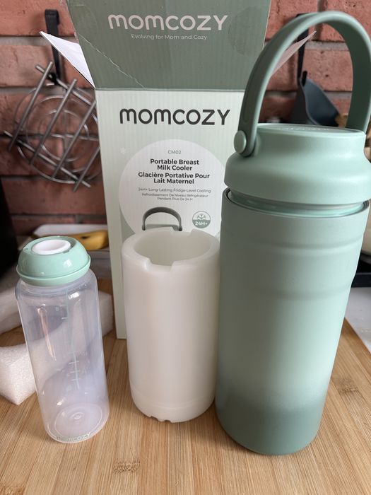 Momcozy przenośna chłodziarka do mleka