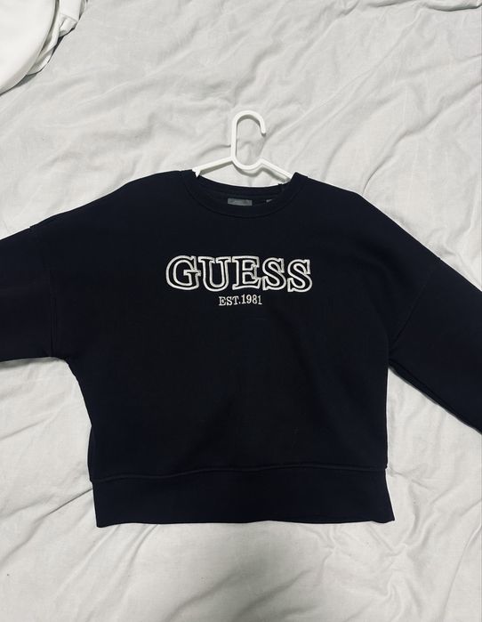 Тепла кофта guess