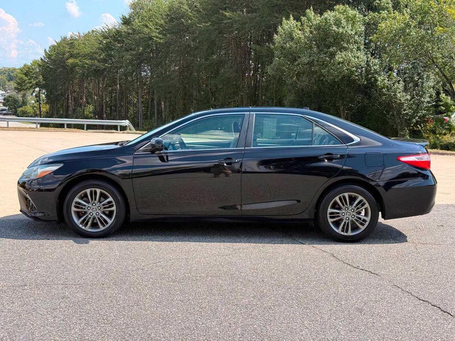 Toyota Camry      2016