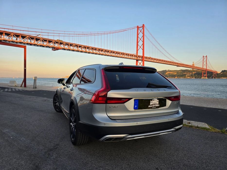 Volvo V90 Cross Country 2.0 D4 Plus AWD Geartronic