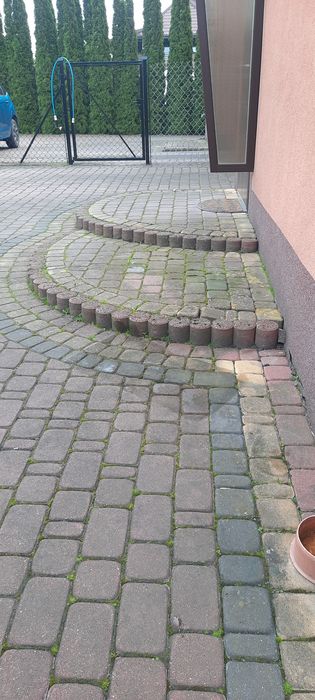 Mycie kostki brukoweji elewacji