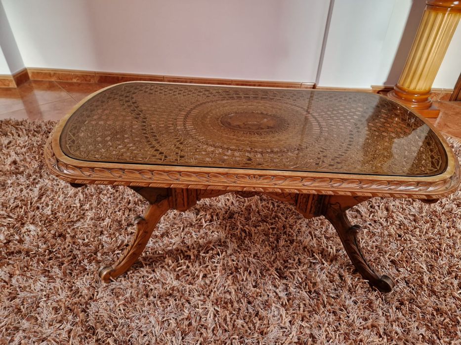 Mesa sala de estar antiga