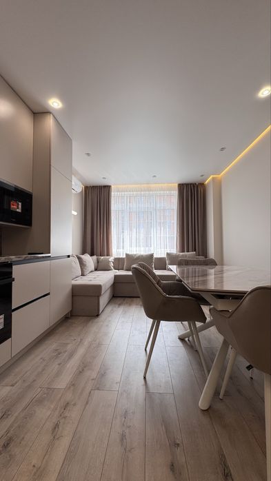 Центр. Новобудова. 55 м.кв.