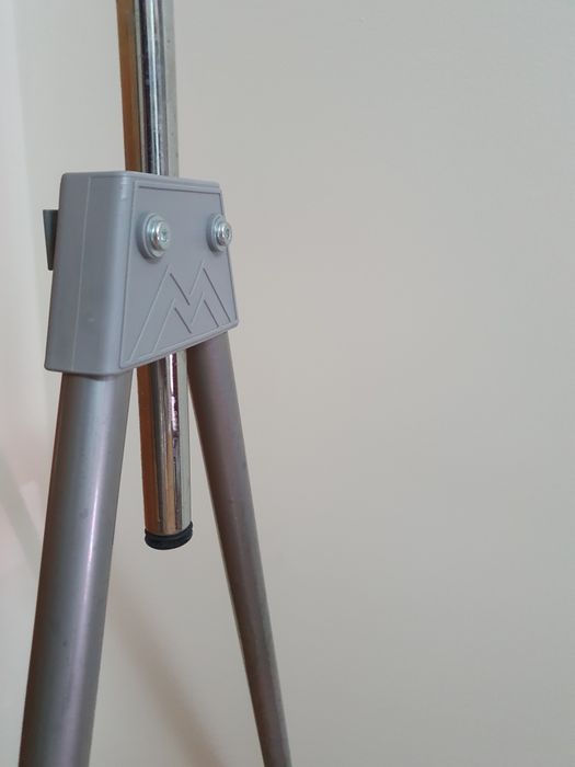 Cabide movel de metal