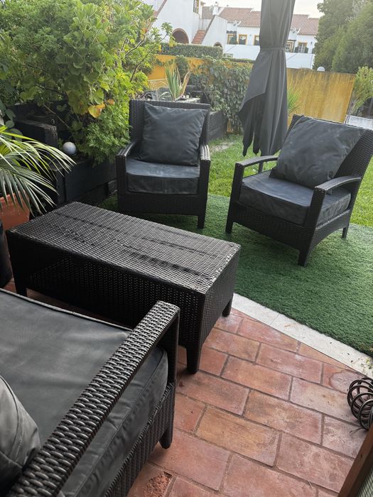 Conjunto de moveis de jardim