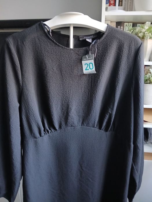 Ładna czarną sukienka Primark w rozmiarze 48