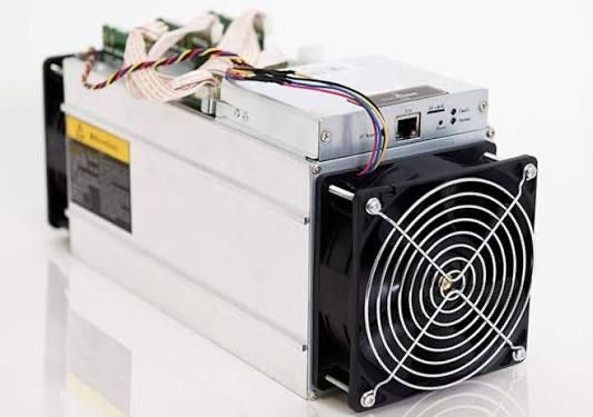 Bitcoin Antminer S9 13,5 TH/s