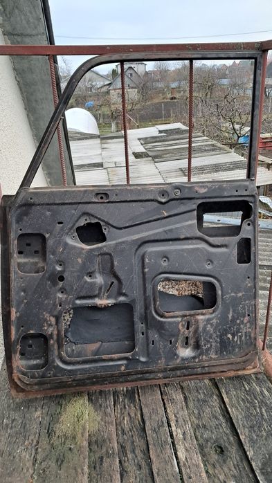 Передня права дверка ГАЗ 21! Двері НОВІ!!! у використанні не були!!!