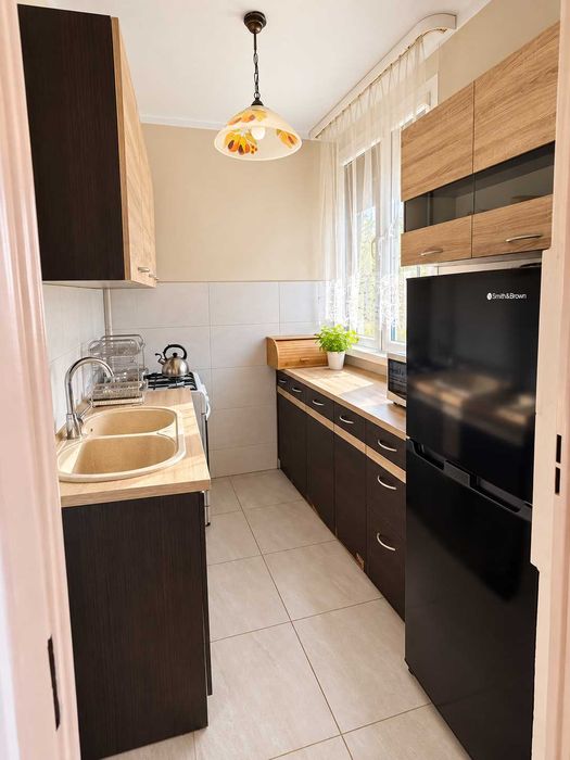 3 pokojowe słoneczne mieszkanie | osobna kuchnia | balkon | Morcinka 8/10 - 2500 zł!