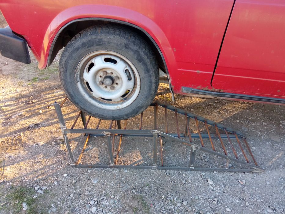 Мини эстакада.для авто до 3 т.