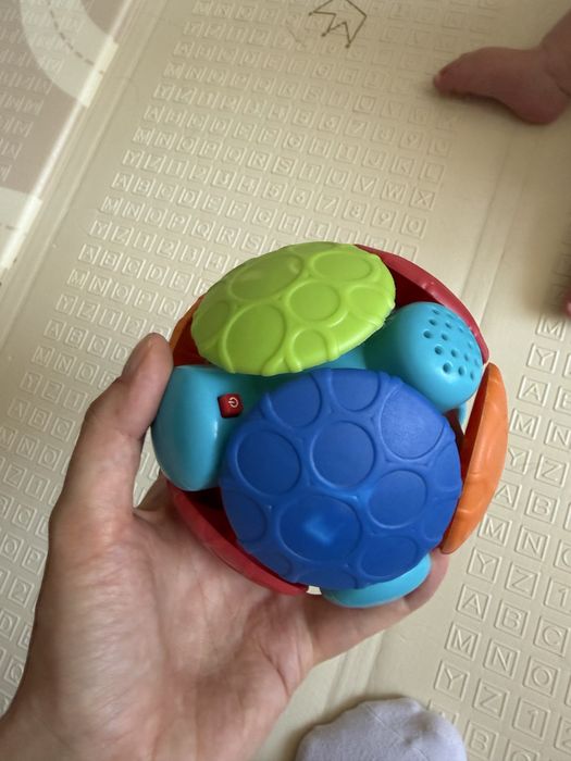 Oball Wobble Bobble вібруючий мʼяч