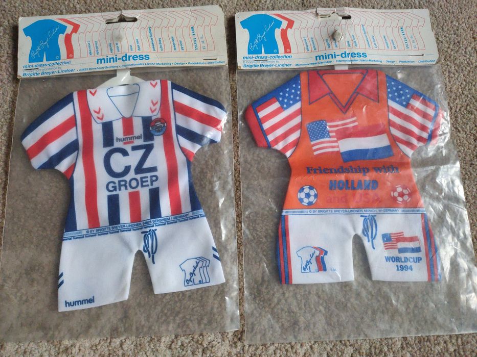 Koszulki okolicznościowe na przyssawce Mistrzostwa Świata 1994 r