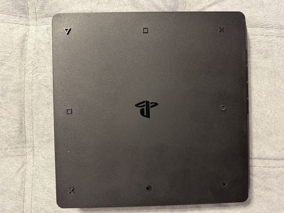 Ps4 slim 500gb com acessórios