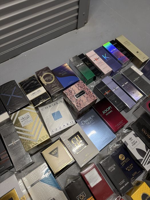 Puste pudełka 80 sztuk po perfumach i kosmetykach