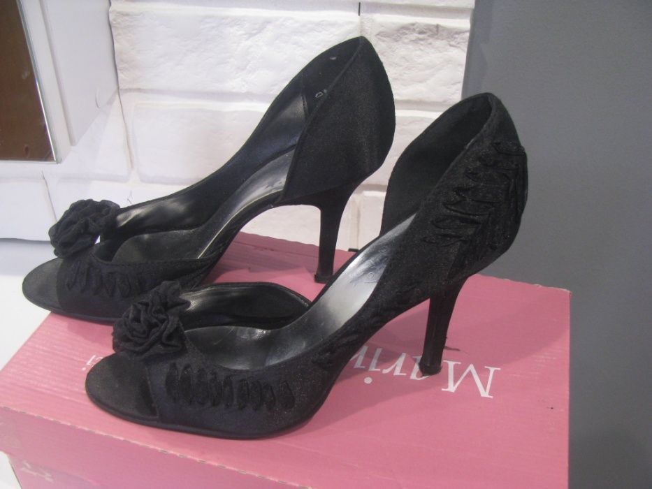 buty, szpilki satynowe nr 38
