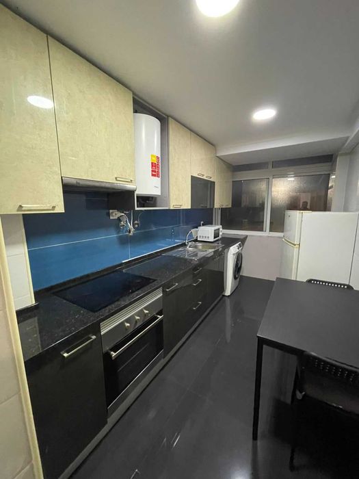 2 Quartos 3 min do comboio e metro Reboleira