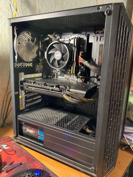 Ігровий комп рх 5700 райзен 5 3600 холодний тихий