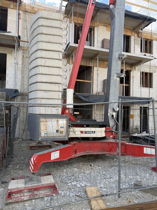 Źuraw wieżowy Terex CBR-32plus